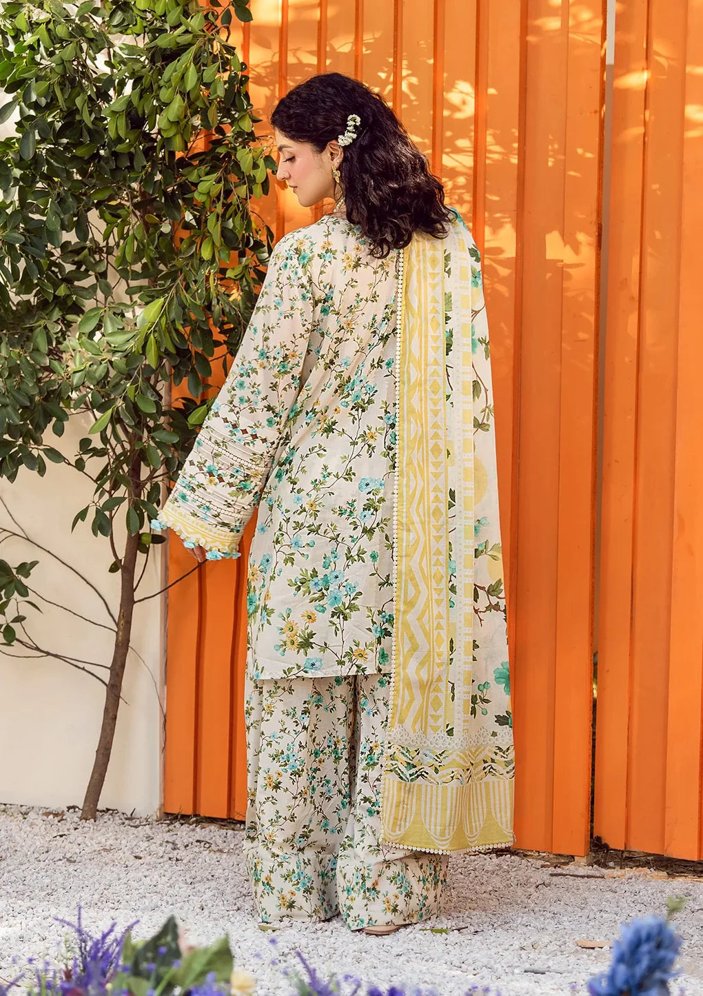 ELAF PRINTS 2025 - EPS-3A IVORY WHISPERS