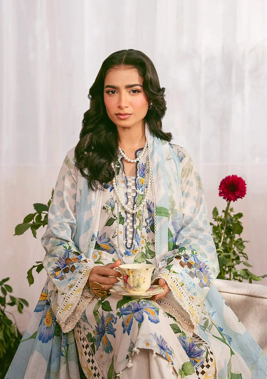 ELAF PRINTS 2025 - EPS-6A IVORY PETALS