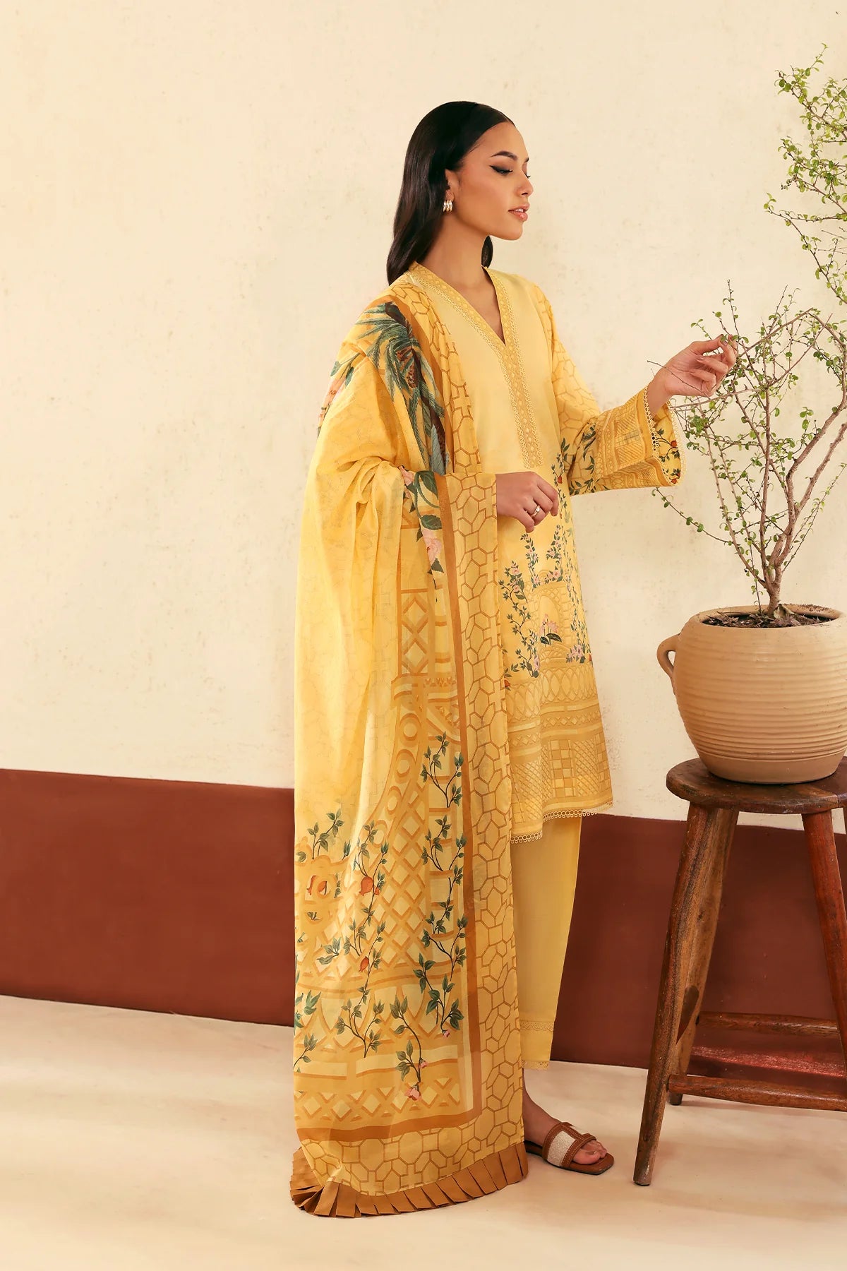 Selene SS'25 by Sahar - Golden Trellis
