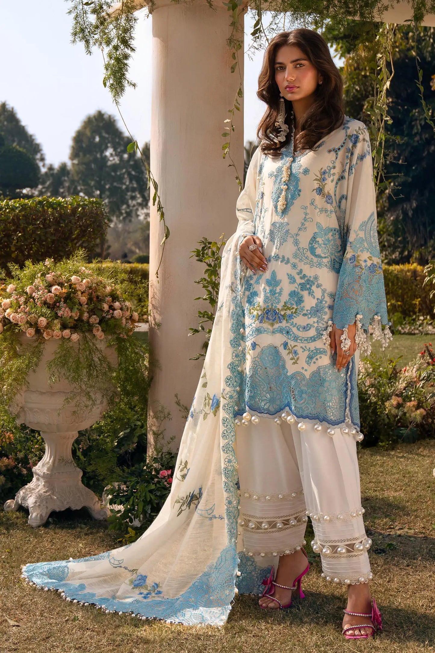 Luxury Lawn'24 by Sana Safinaz - L241-004A-3CV