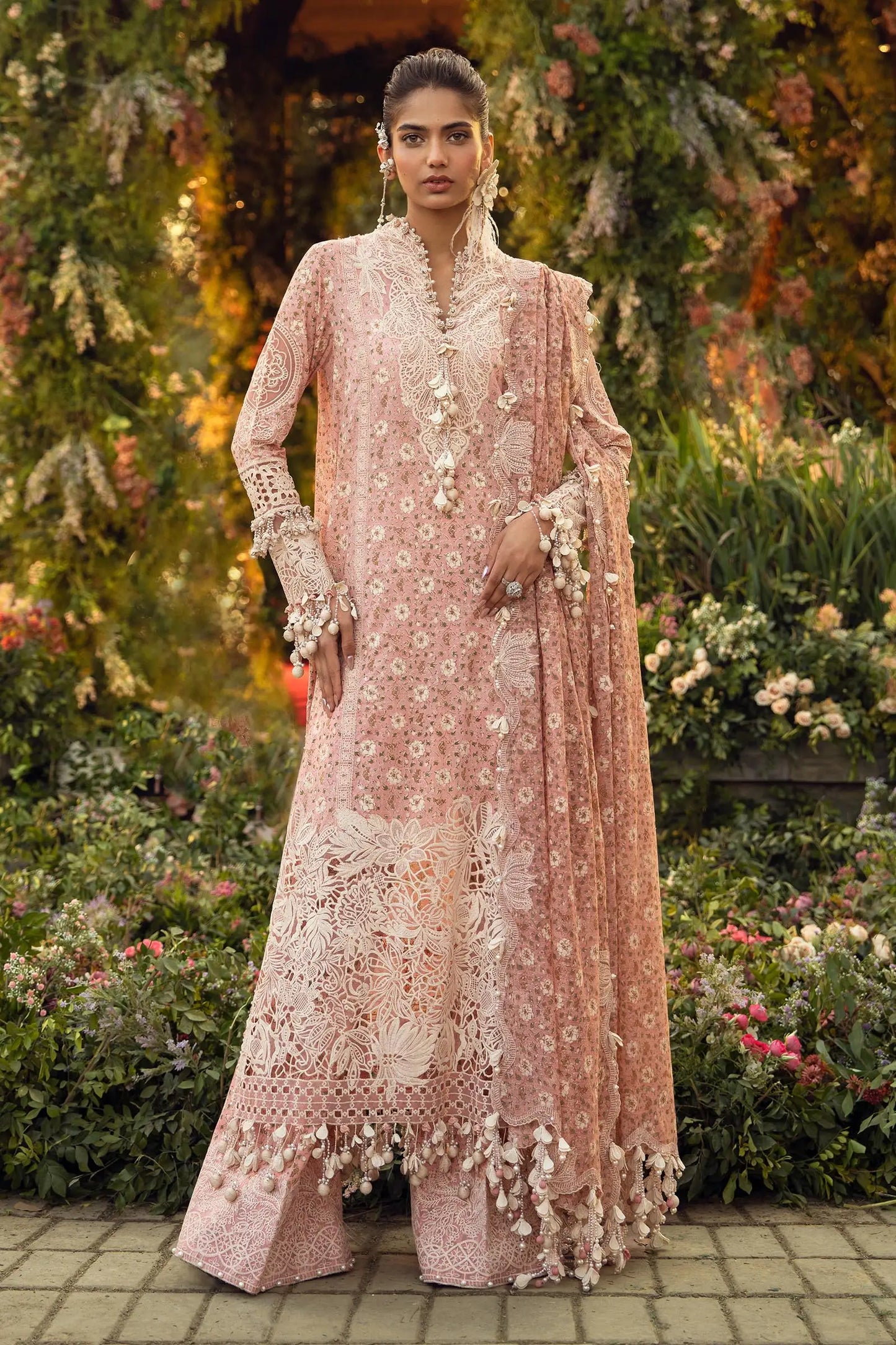 Luxury Lawn'24 by Sana Safinaz - L241-005A-3CU