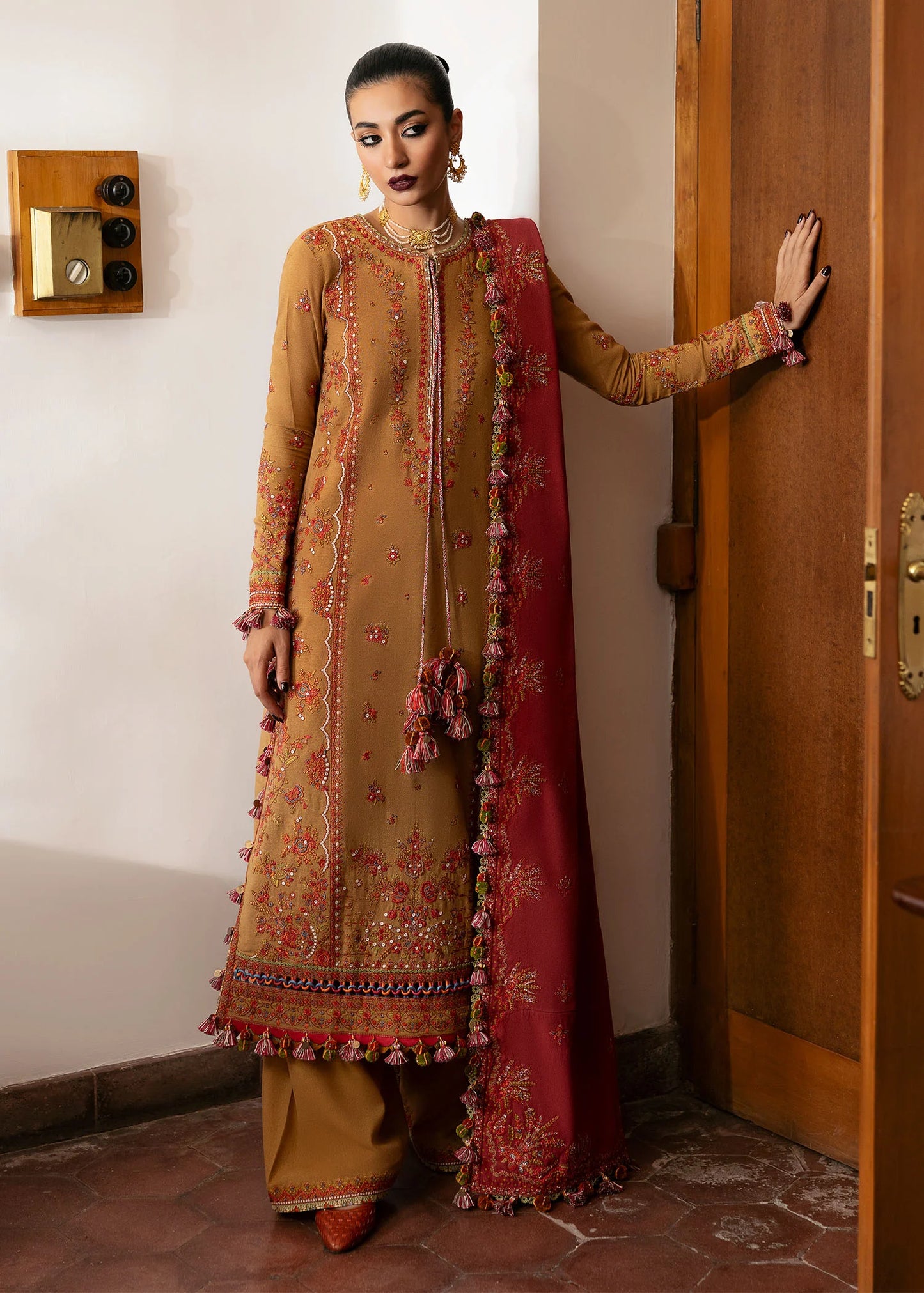 Karandi A/W'24 by Hussain Rehar - Tawn