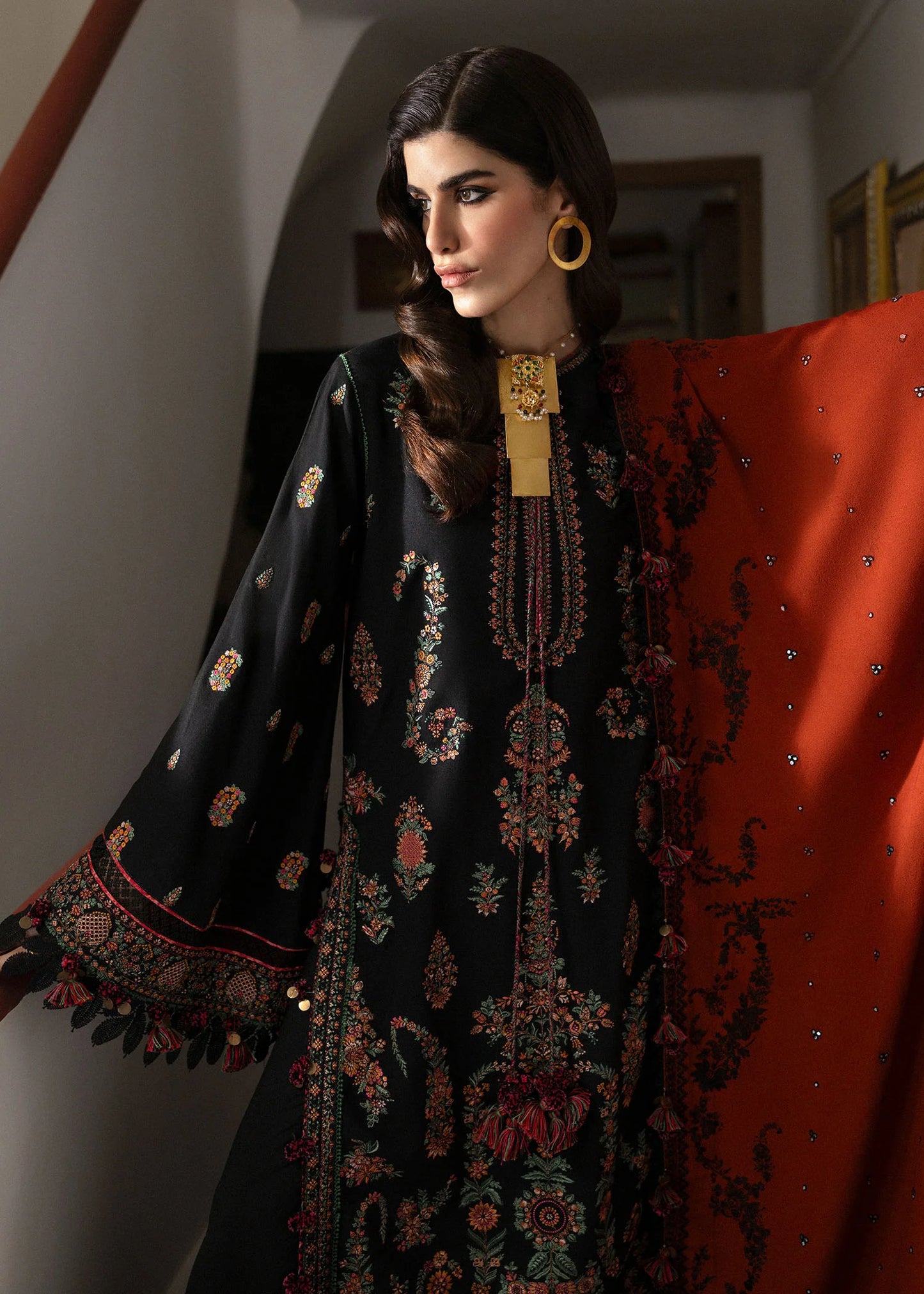 Karandi A/W'24 by Hussain Rehar - Sahe