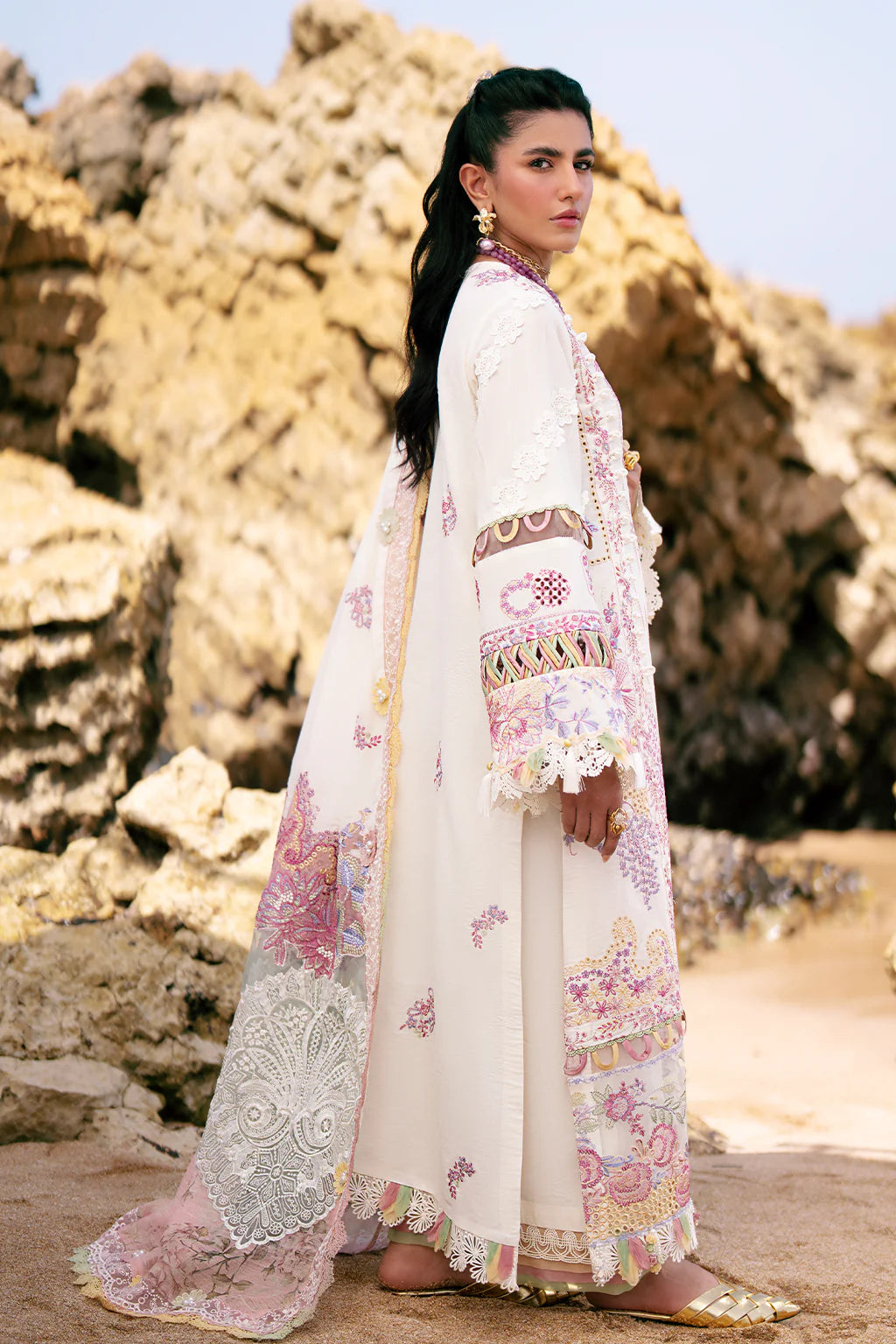 Dastan Luxury Lawn'25 by AJR - MUSE