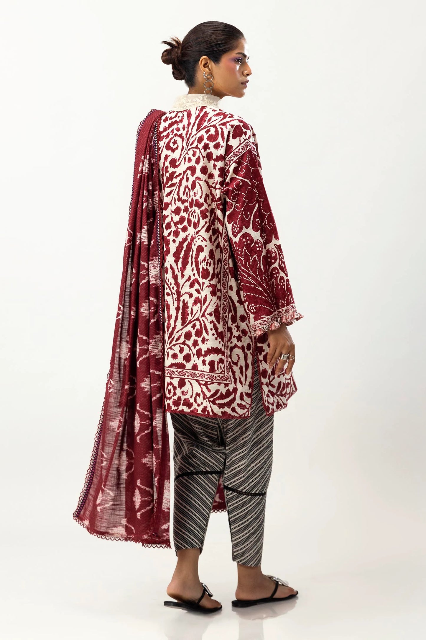 Mahay Winter'24 by Sana Safinaz - 18A