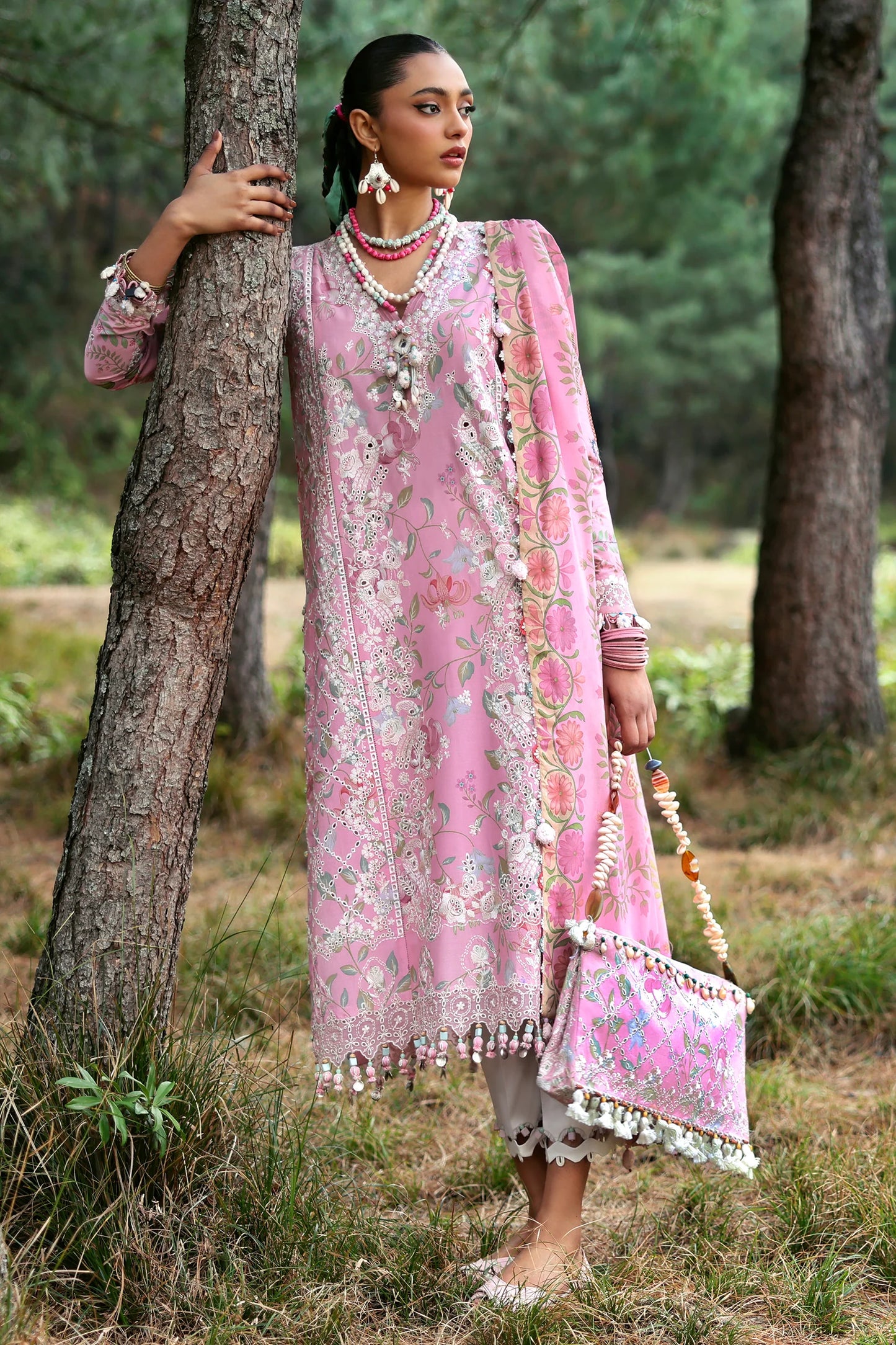 Zaha - Neelum Lawn'25 - ZAYANA (ZL25-01 A)