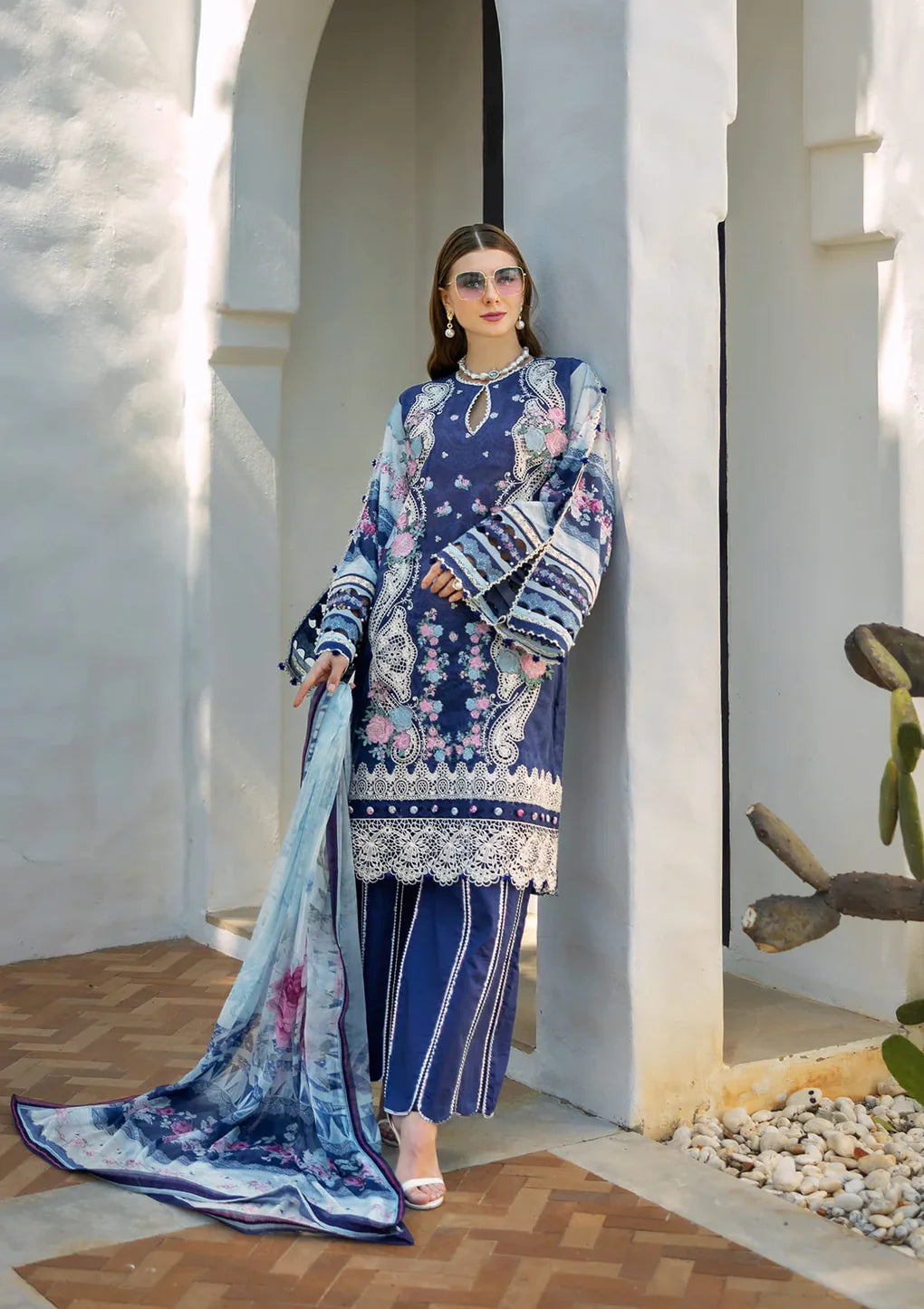 Signature Embroidered Lawn 2025 - ETS-06A LONDON BLUES