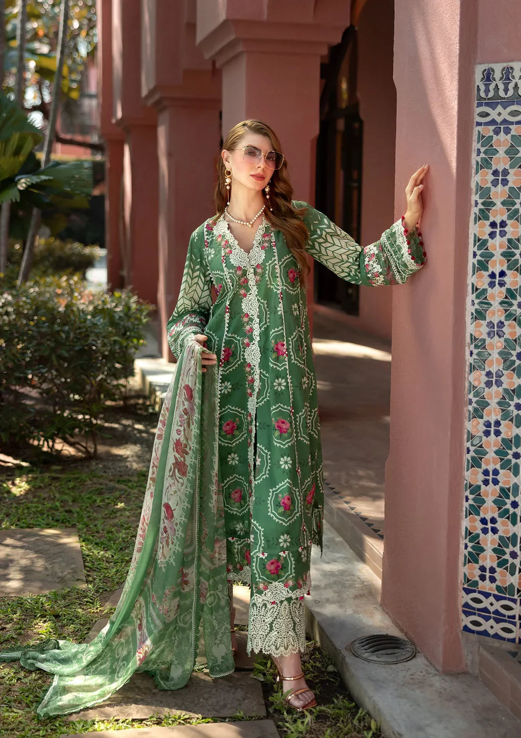 Signature Embroidered Lawn 2025 - ETS-04B EDEN