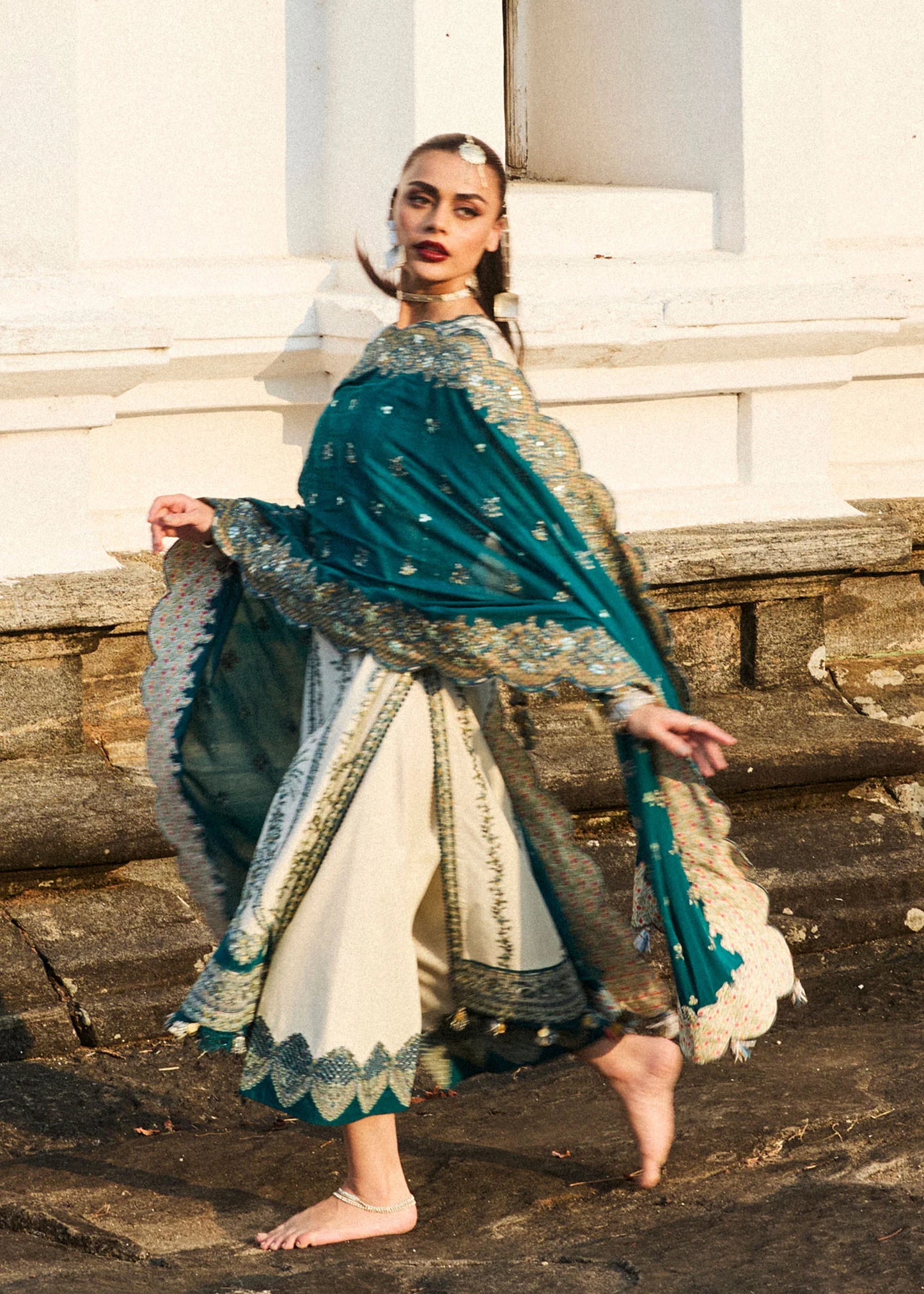 Hussain Rehar - Luxury Lawn'25 - Veil