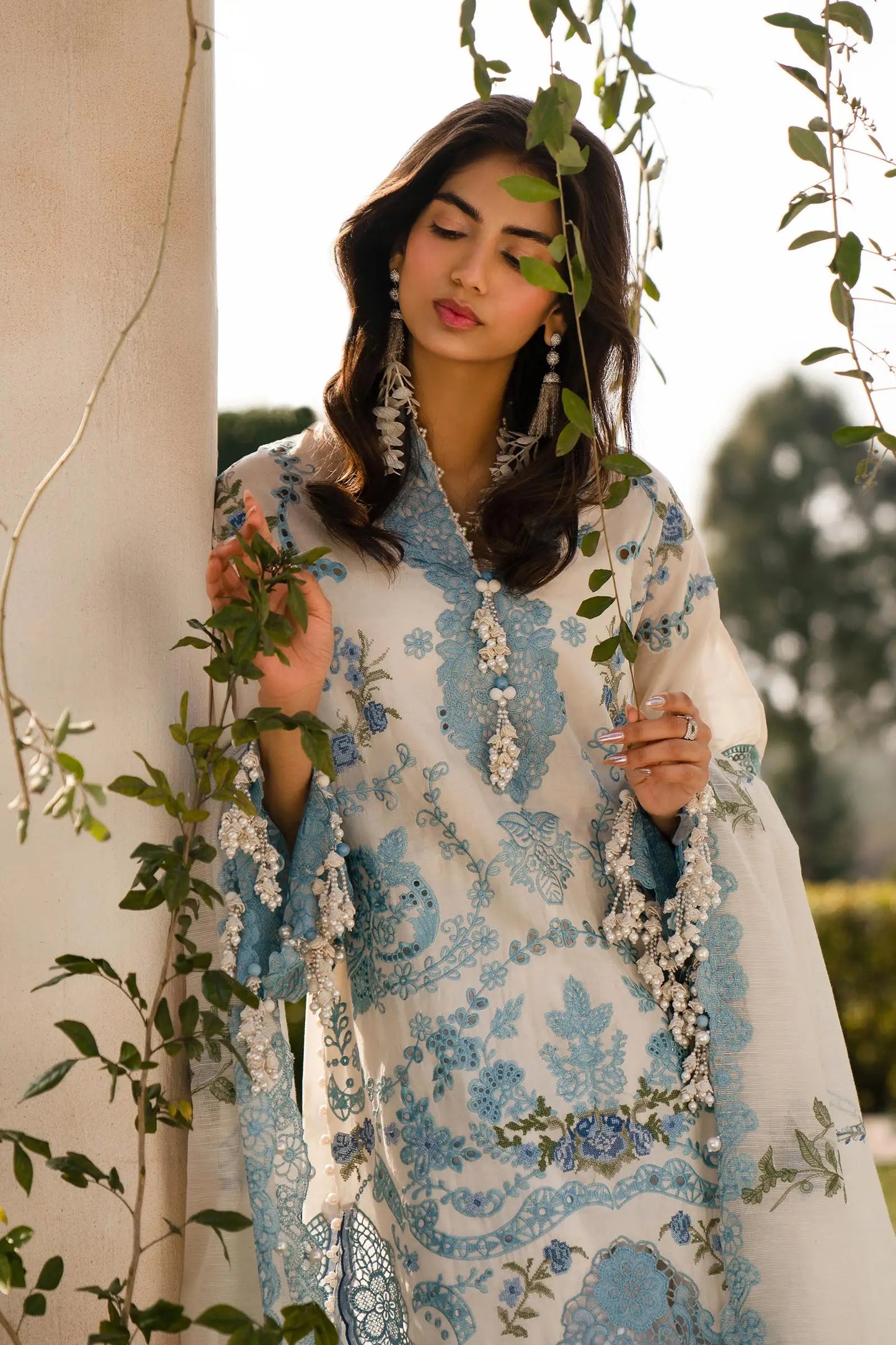 Luxury Lawn'24 by Sana Safinaz - L241-004A-3CV